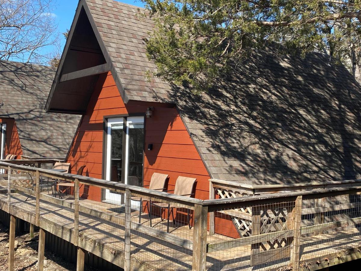 Calm Waters Resort Indian Point Exterior photo